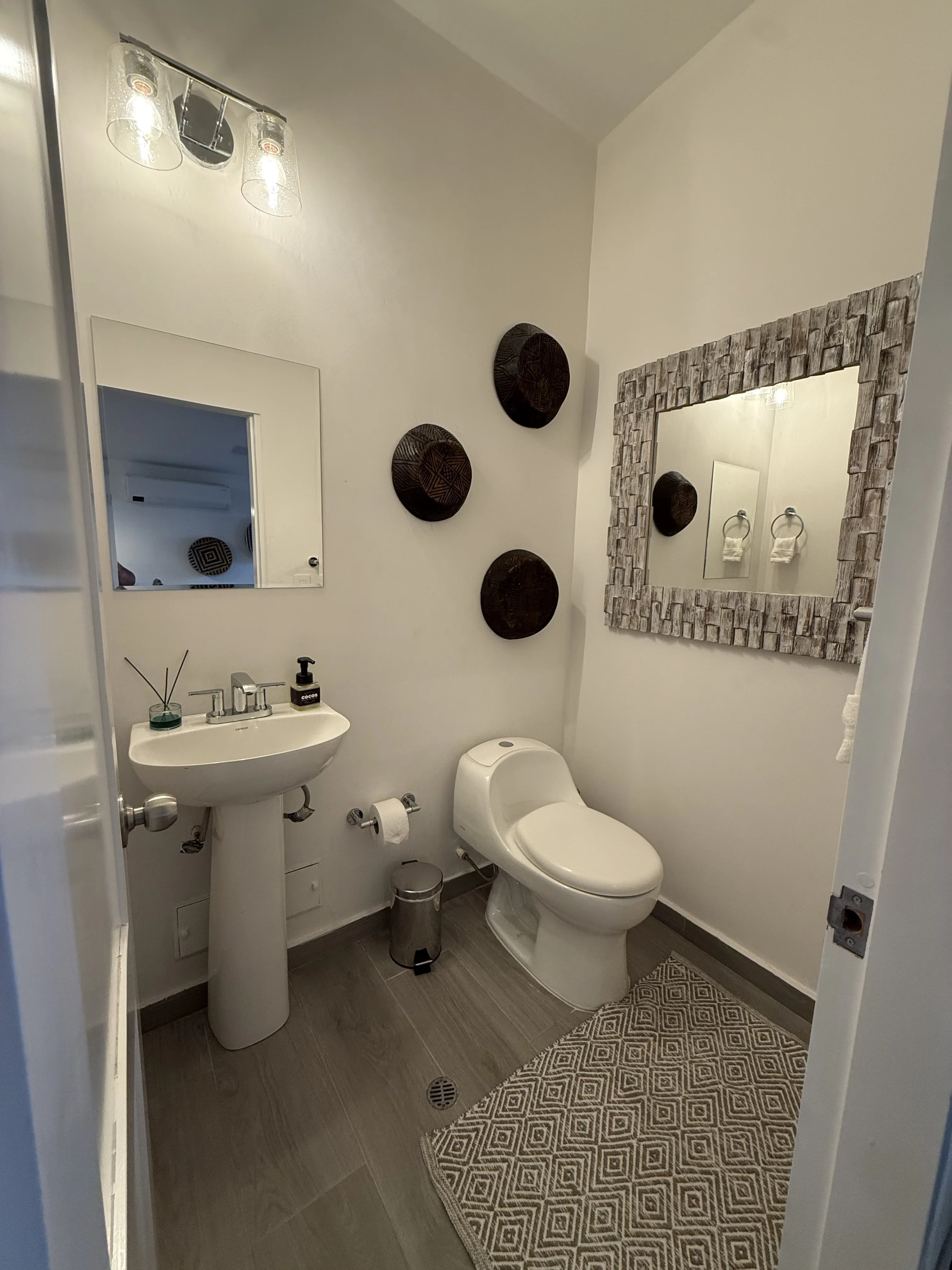 Limpieza de baños apartamentos turísticos Santa Marta - Servicio profesional Airbnb y Booking